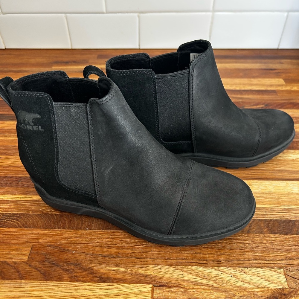 Sorel Matte Black Chelsea Boots